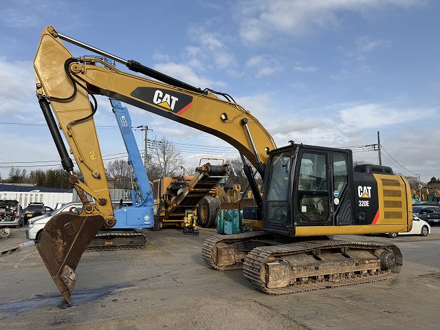 販売速報！320E-2